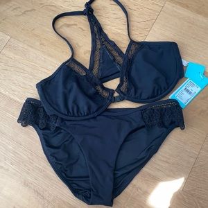 Seafolly Wild at Heart black lace trim bikini NWT Small